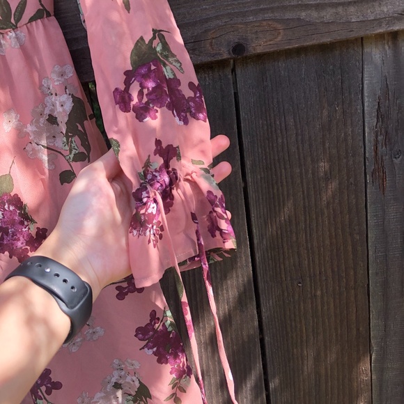 LOFT DRESS - Picture 4 of 4